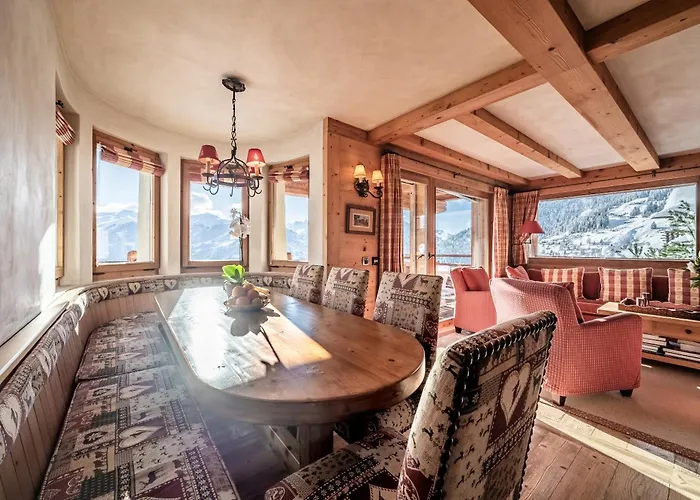 Capel - By Emerald Apartment *