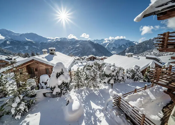 Capel - By Emerald Apartment