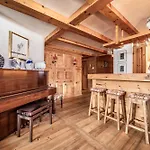 Apartmán Capel - By Emerald